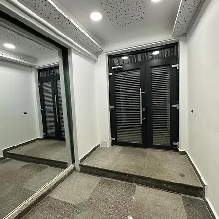 Apartment Golden Garden Luxury In Bucharest