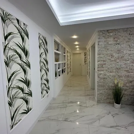 Apartment Golden Garden Luxury In Bucharest