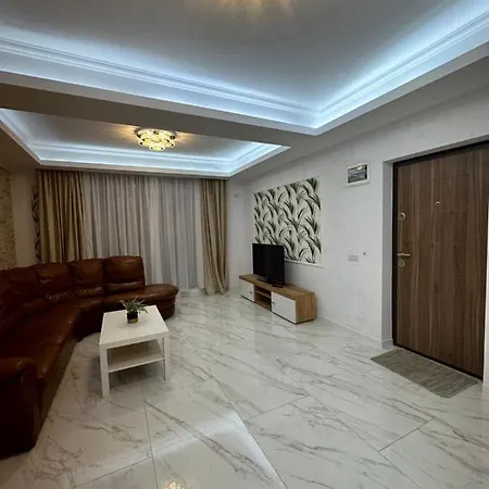 Golden Garden Luxury In Apartment