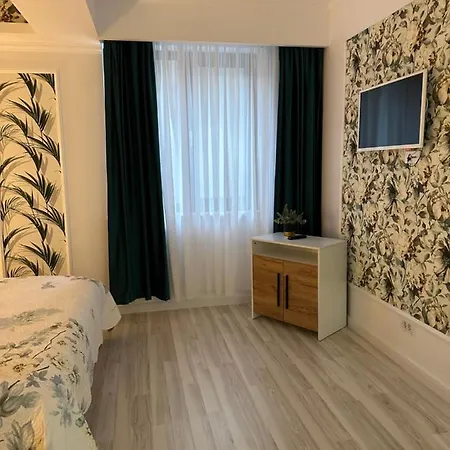 Golden Garden Luxury In * Bucarest