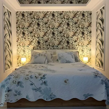 Golden Garden Luxury In Apartment Bucharest