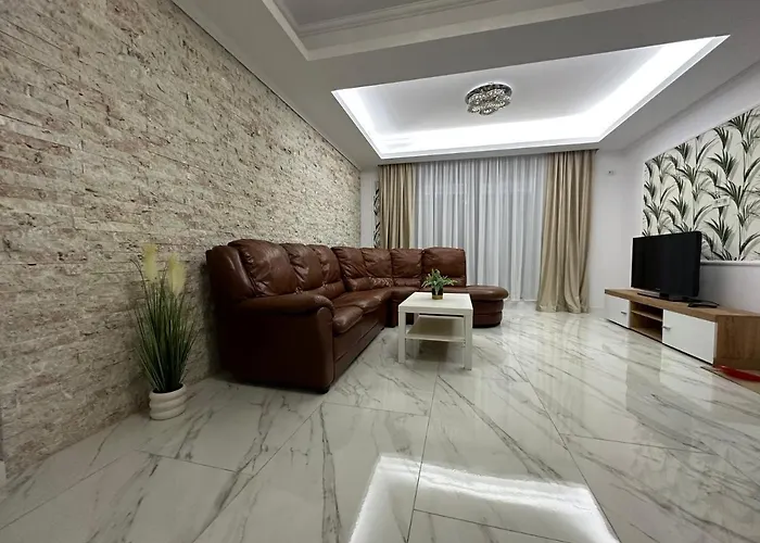 Golden Garden Luxury In *