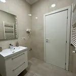 Golden Garden Luxury In *